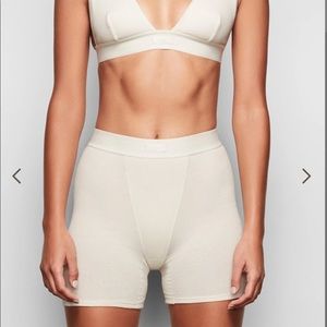 skims cotton rib boxer